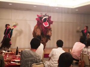 アップルパーク社員旅行＿宴会に獅子舞登場