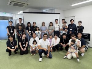 2026年家族見学会本社集合写真